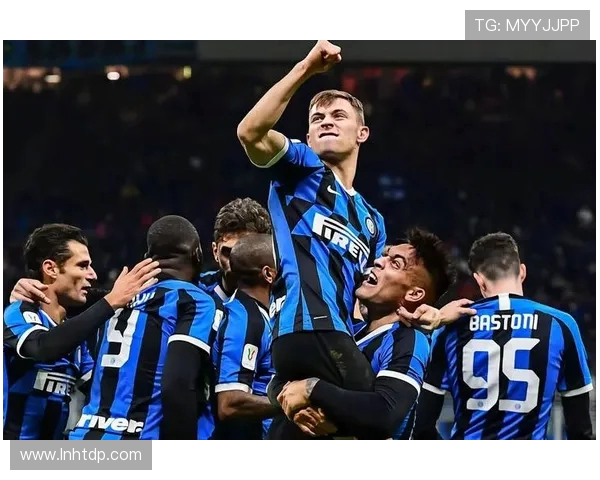 多特蒙德球迷引发骚乱欧冠客场遭禁赛三场并罚款50万欧元